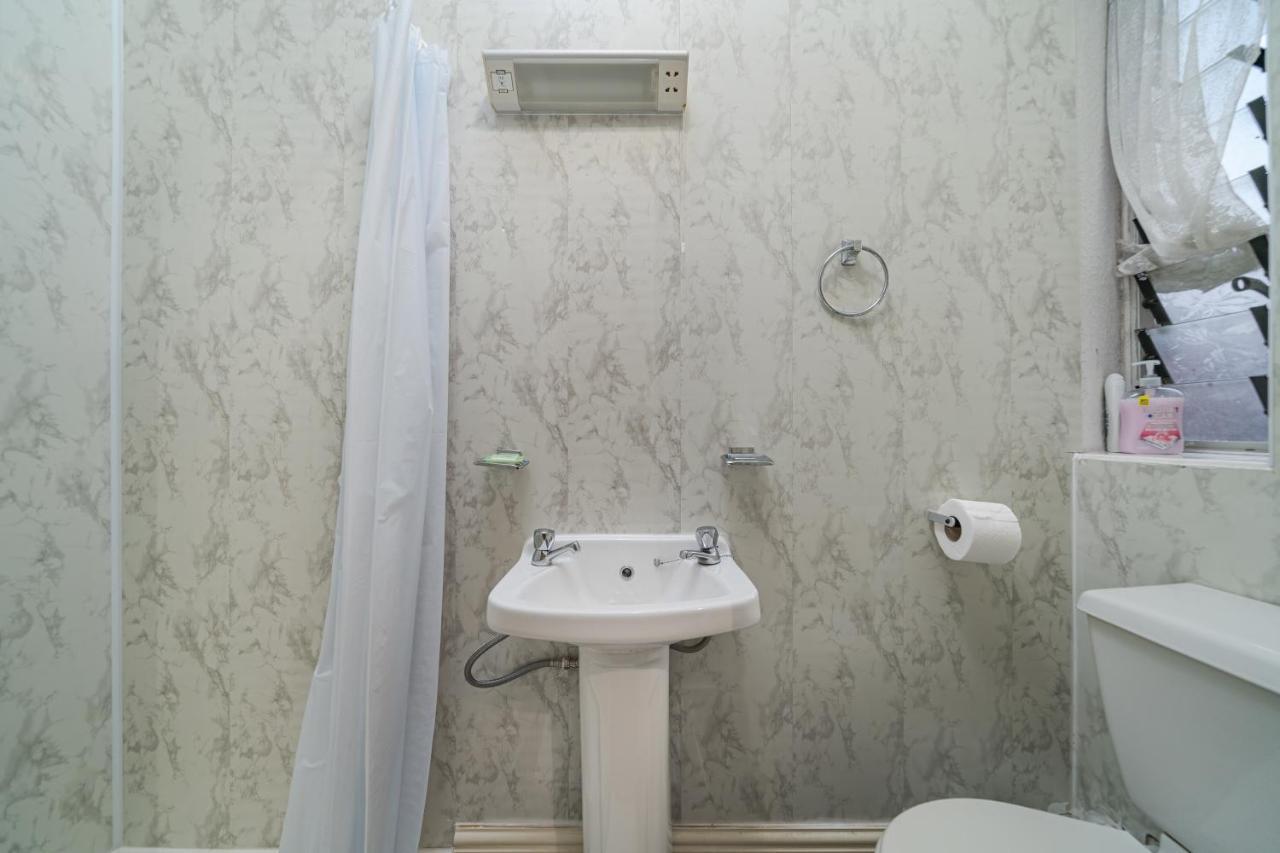 Deneside Guest House ブラックプール エクステリア 写真