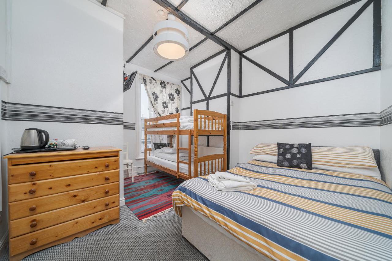 Deneside Guest House ブラックプール エクステリア 写真