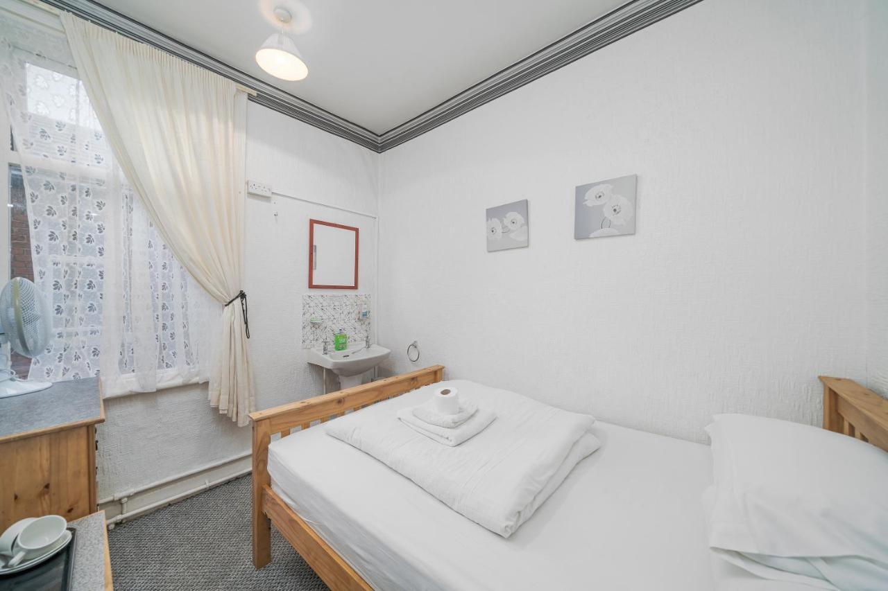 Deneside Guest House ブラックプール エクステリア 写真
