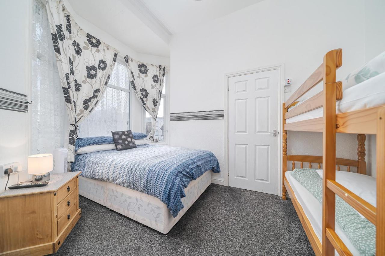 Deneside Guest House ブラックプール エクステリア 写真