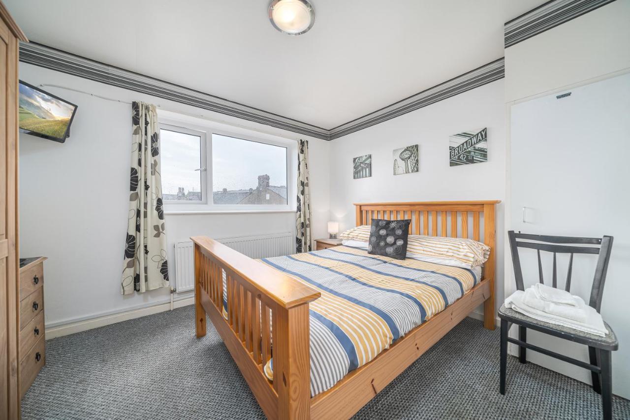 Deneside Guest House ブラックプール エクステリア 写真