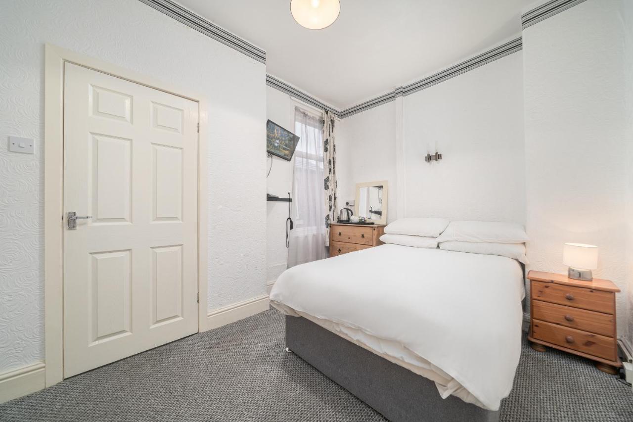 Deneside Guest House ブラックプール エクステリア 写真