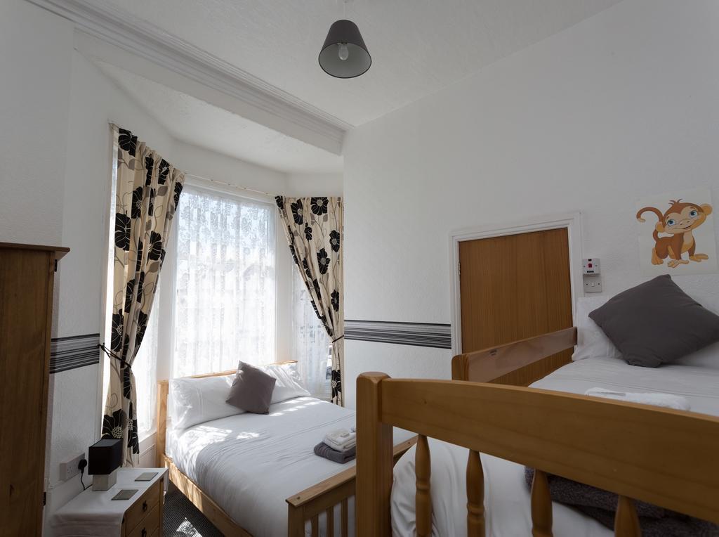 Deneside Guest House ブラックプール 部屋 写真